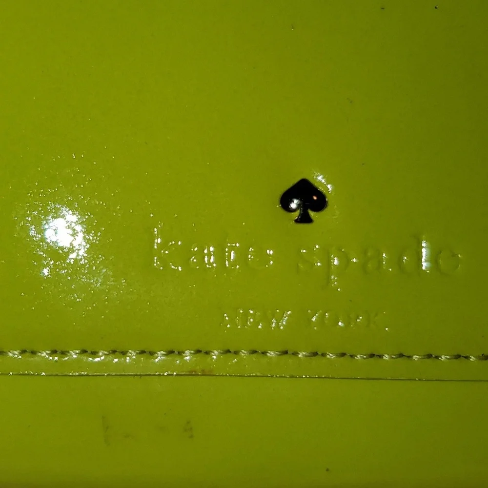 Kate Spade Sour Apple Green Patton Leather Wallet - Picture 9 of 17